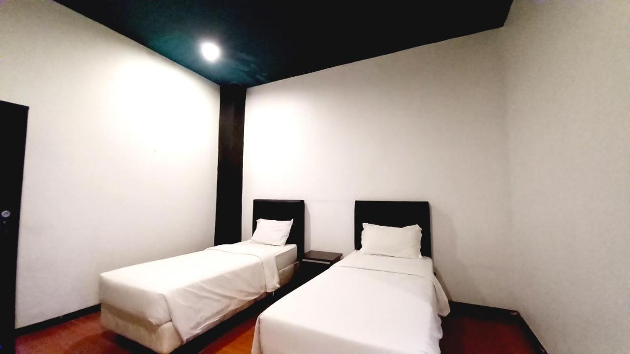 לבואן באג'ו Dc Hotel & Hostel מראה חיצוני תמונה