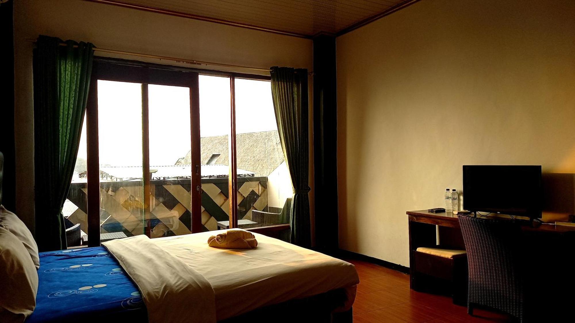 לבואן באג'ו Dc Hotel & Hostel מראה חיצוני תמונה